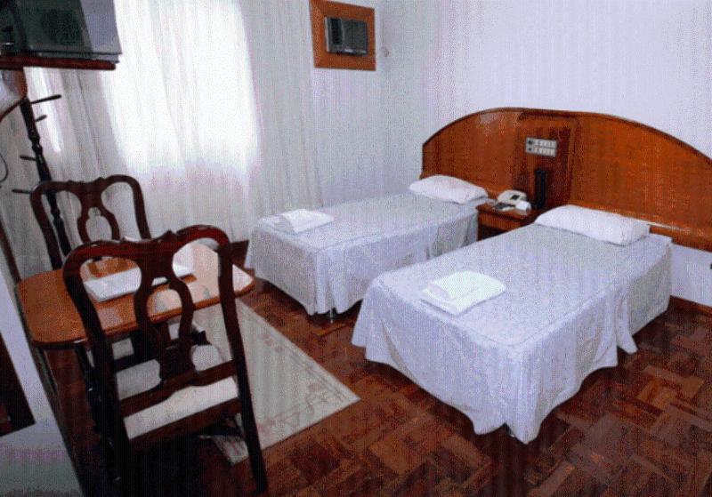 Cristal Executive Hotel Francisco Beltrão Buitenkant foto
